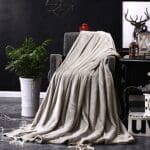 Plaid Polaire Canapé Gris | Univers Plaid